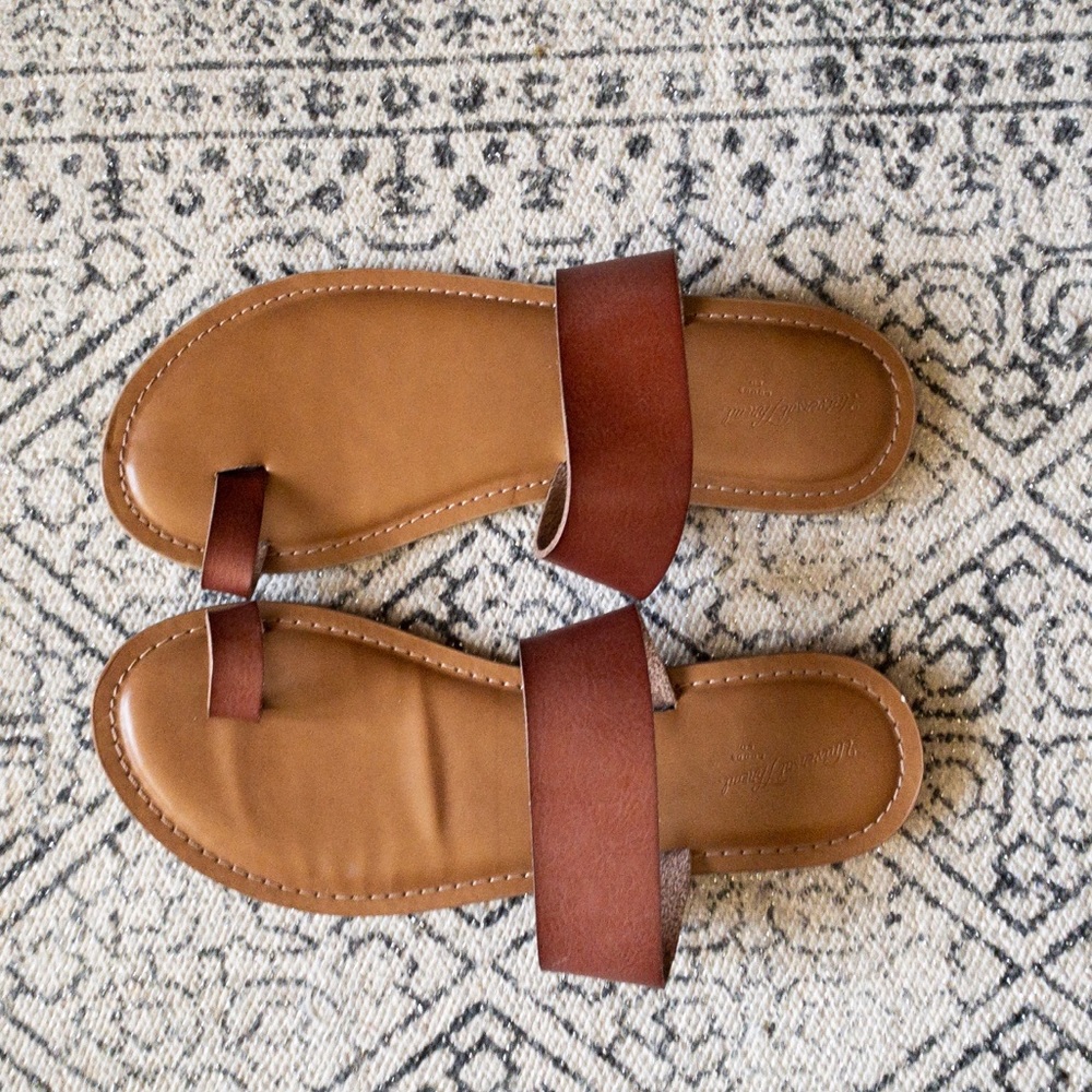 Universal Thread Strappy Sandal